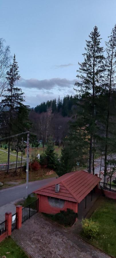 Лелеч Hotell Tatariv Exteriör bild